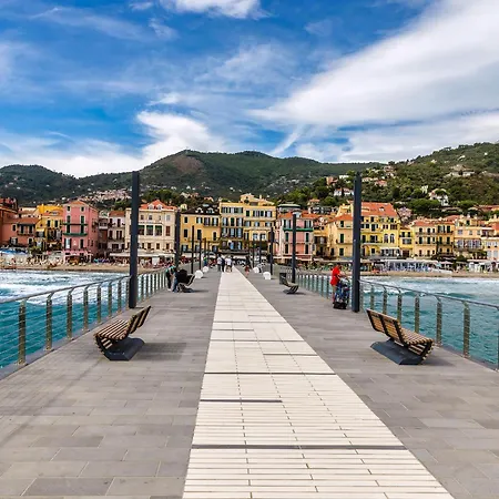 Serenity Mit Meerblick Alassio